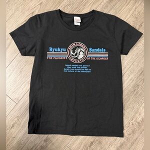 Okinawa Ryukyu Sandals Graphic Tee women large (Asian size L)